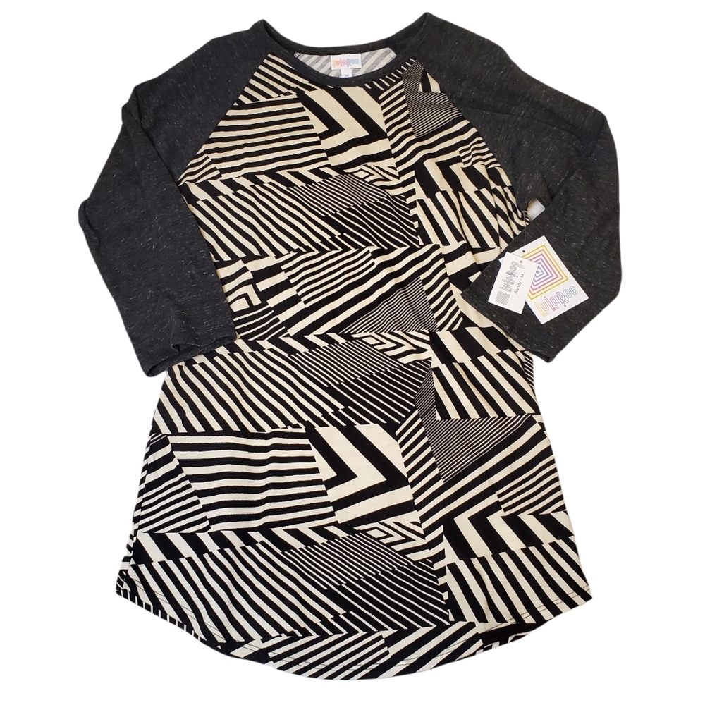 LuLaRoe Black and White Geometric Long Sleeve Top
